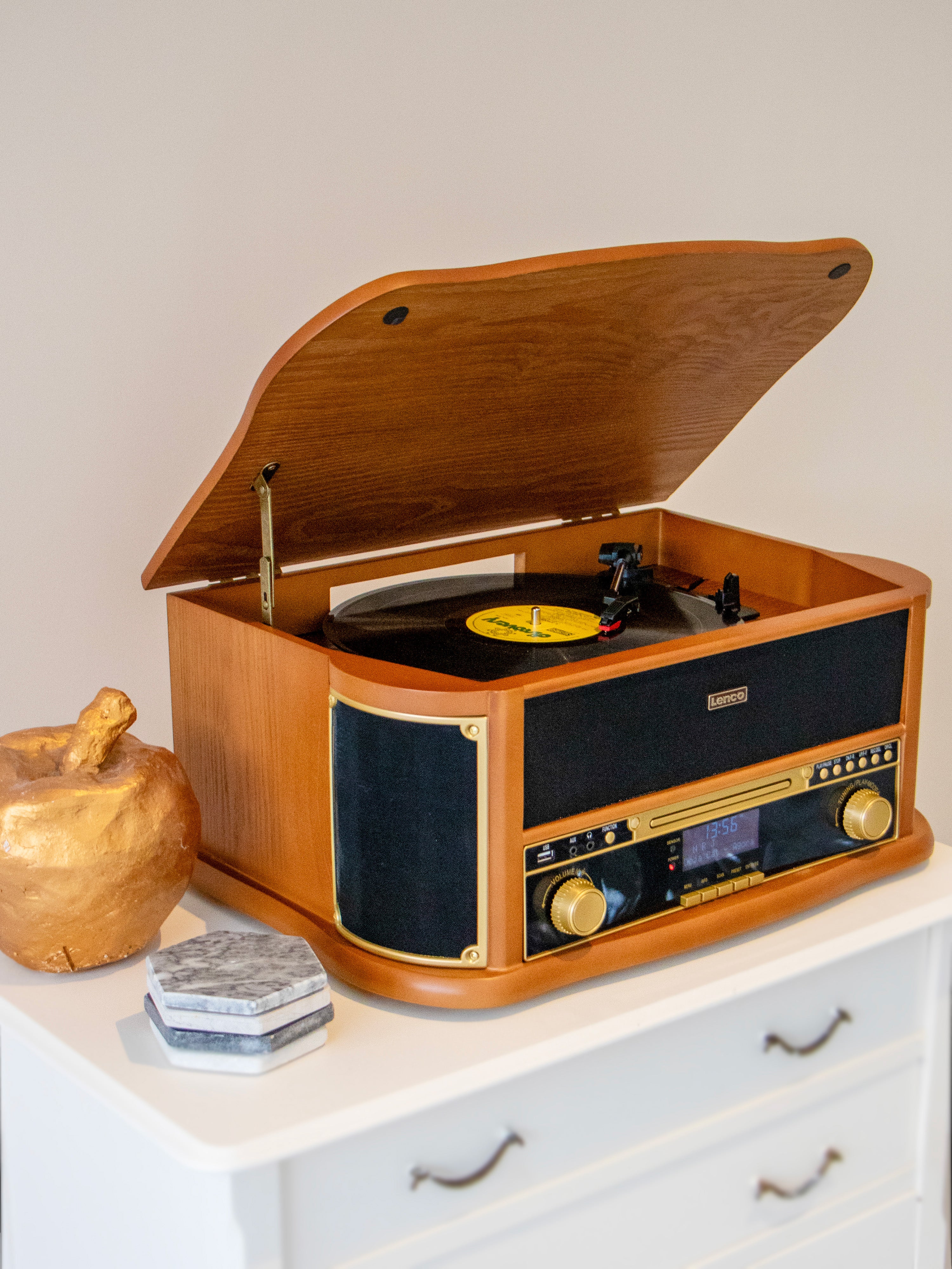 Classic Phono TCD-2571WD - Platine vinyle rétro en bois avec Bluetooth®, radio DAB+/FM, encodage USB, lecteur CD, lecteur de cassette et haut-parleurs intégrés - Bois - Image 14