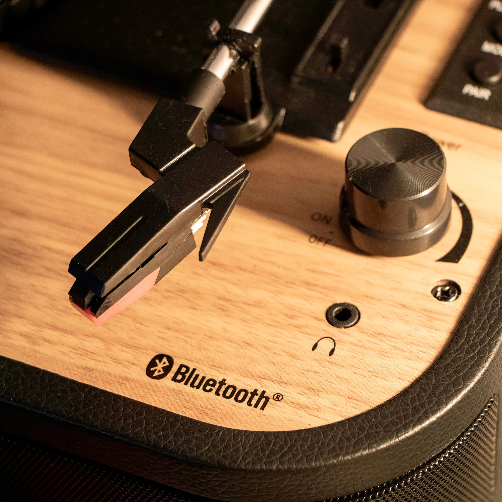 Classic Phono TT-116BK - Platine vinyle rétro Bluetooth® avec haut-parleurs intégrés - Noir - Image 10