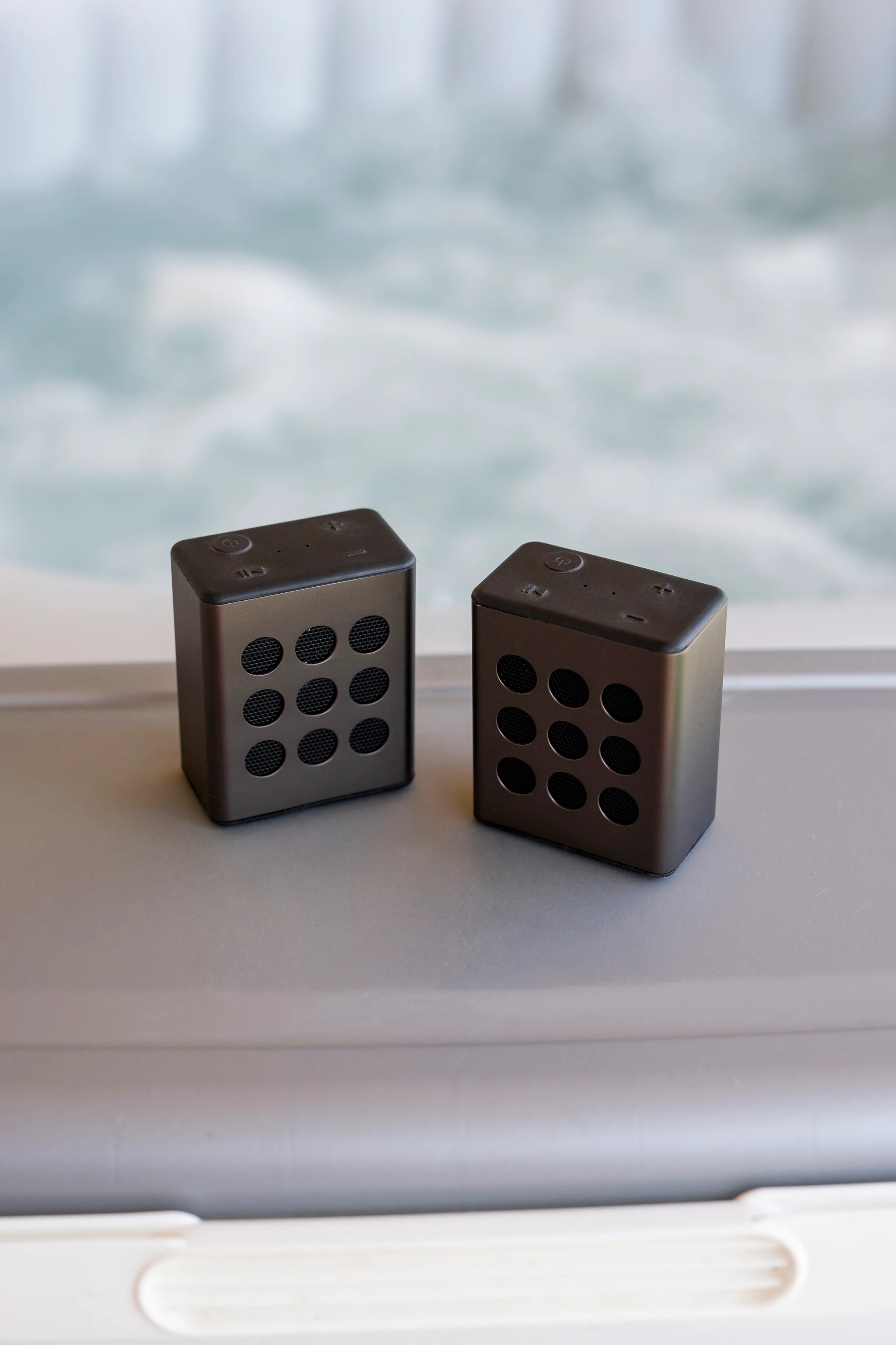 Lenco BTP-200BK - Ensemble d’enceintes stéréo Bluetooth® avec autonomie de 8 heures et accessoires - Gris - Image 13