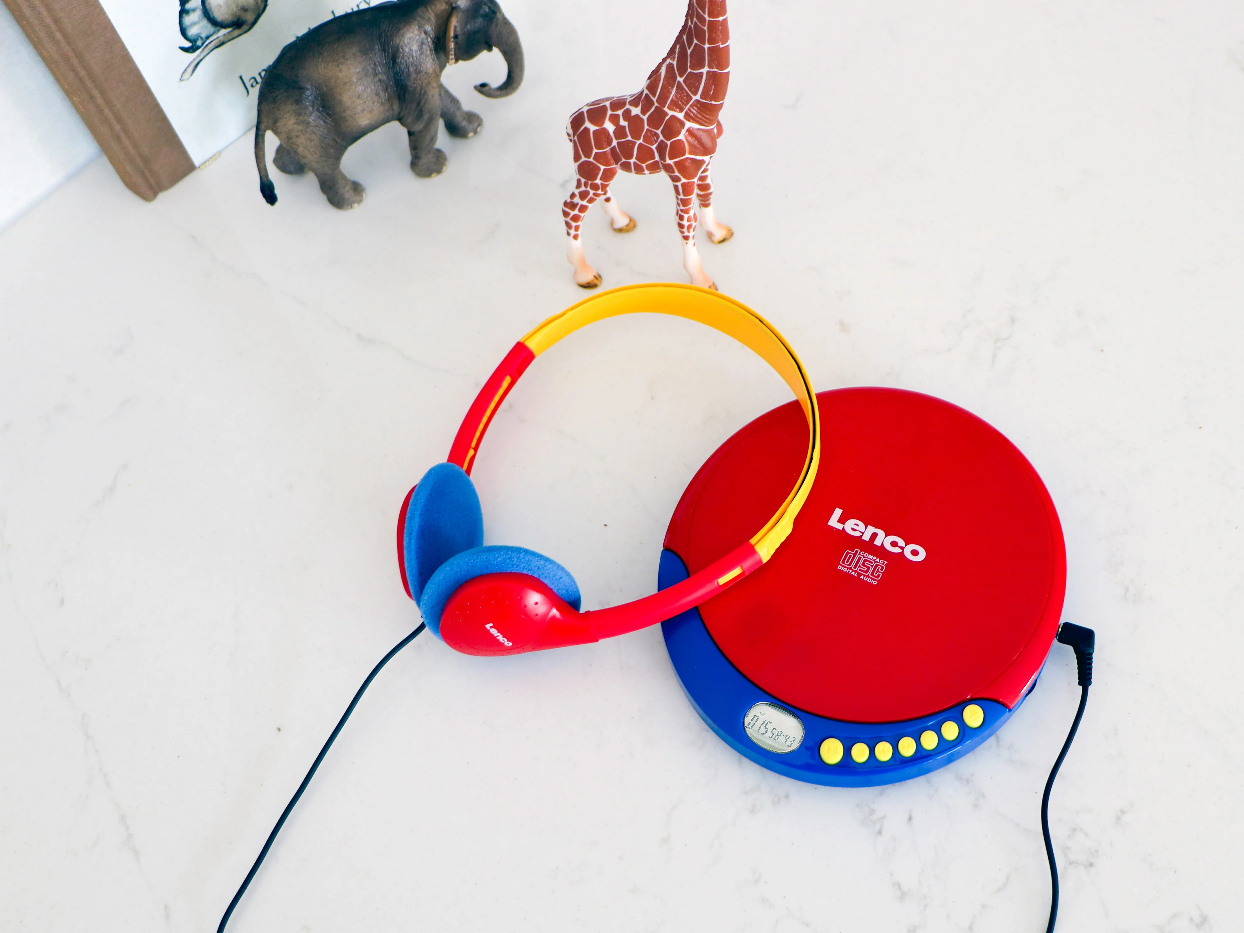 Lenco CD-021KIDS - Lecteur CD portable pour enfants avec casque, piles rechargeables et limiteur de son intégré - Multicolore - Image 15