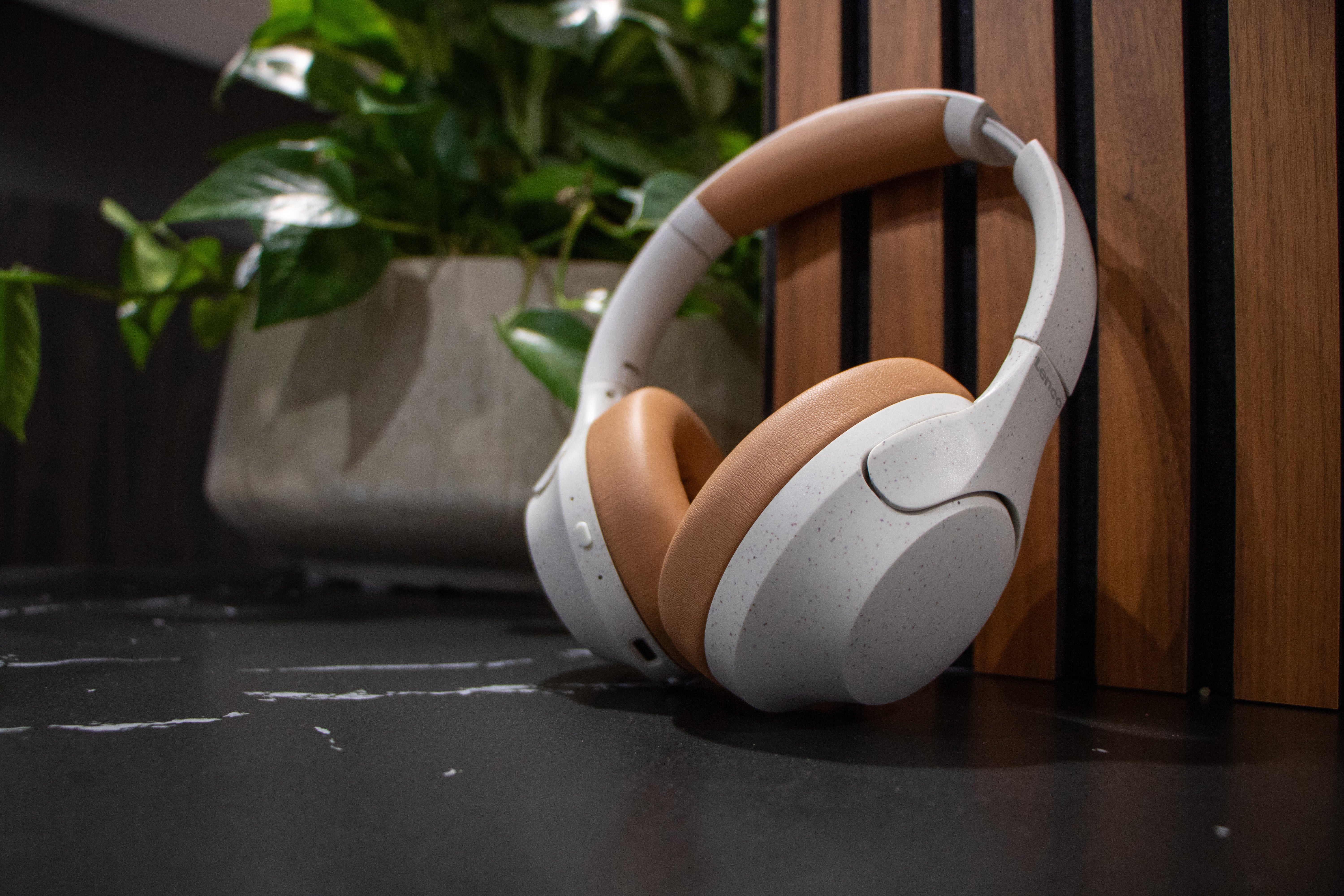 Lenco HPB-830GY - Casque sans fil Bluetooth® avec réduction de bruit active et microphones intégrés - Gris/Blanc - Image 18