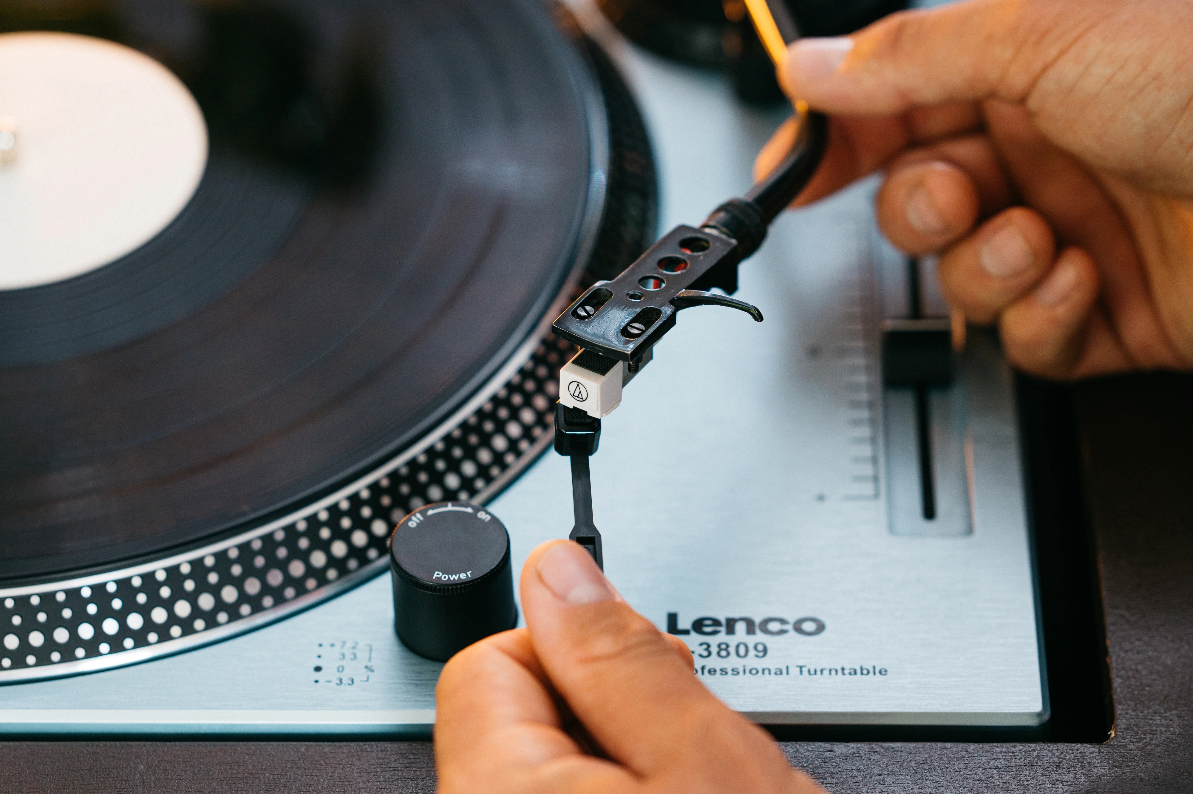 Lenco - L-3809ME - Platine à entraînement direct avec encodage USB/PC - Image 17