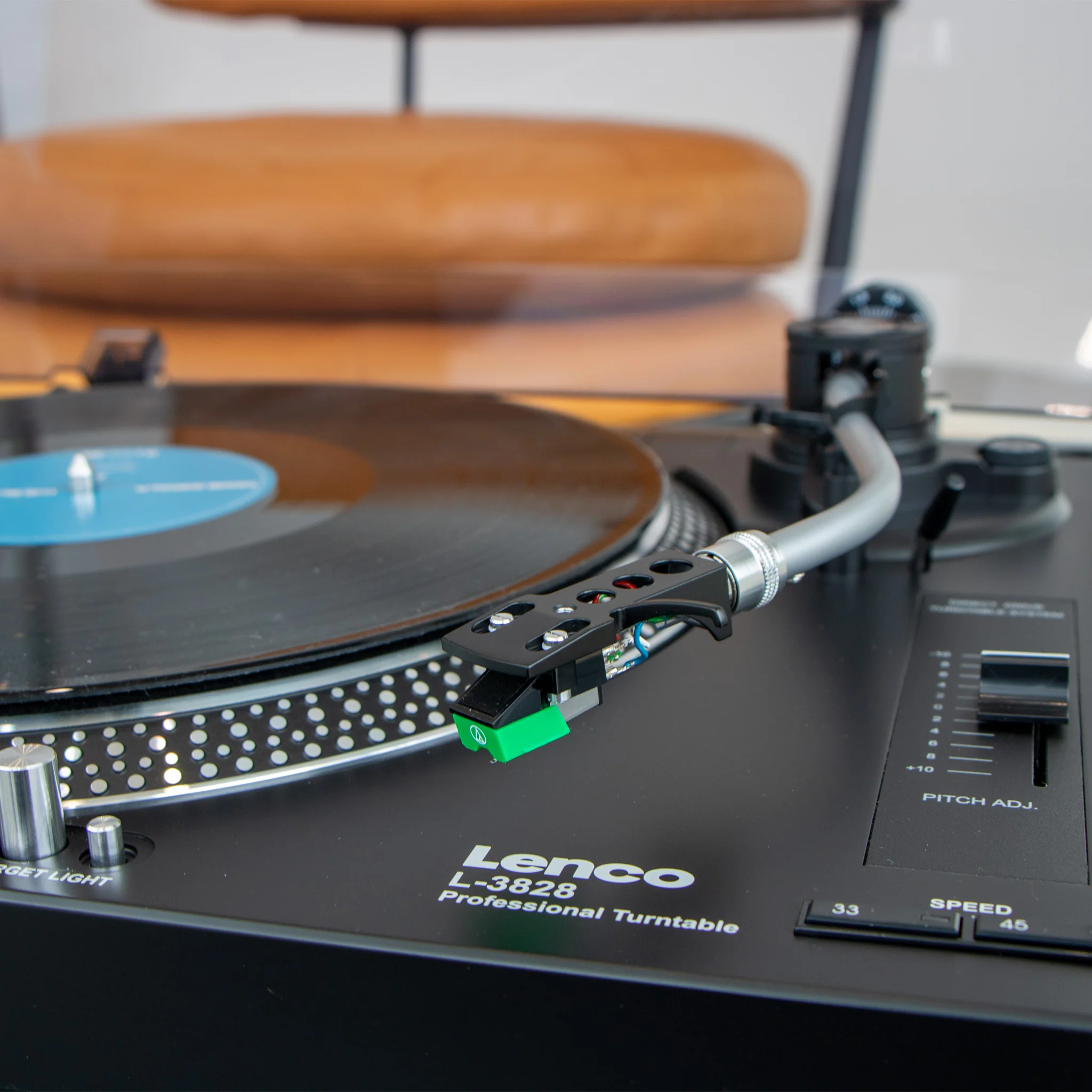 Lenco L-3828 - Platine à entraînement direct avec encodage USB/PC - Noir - Image 10