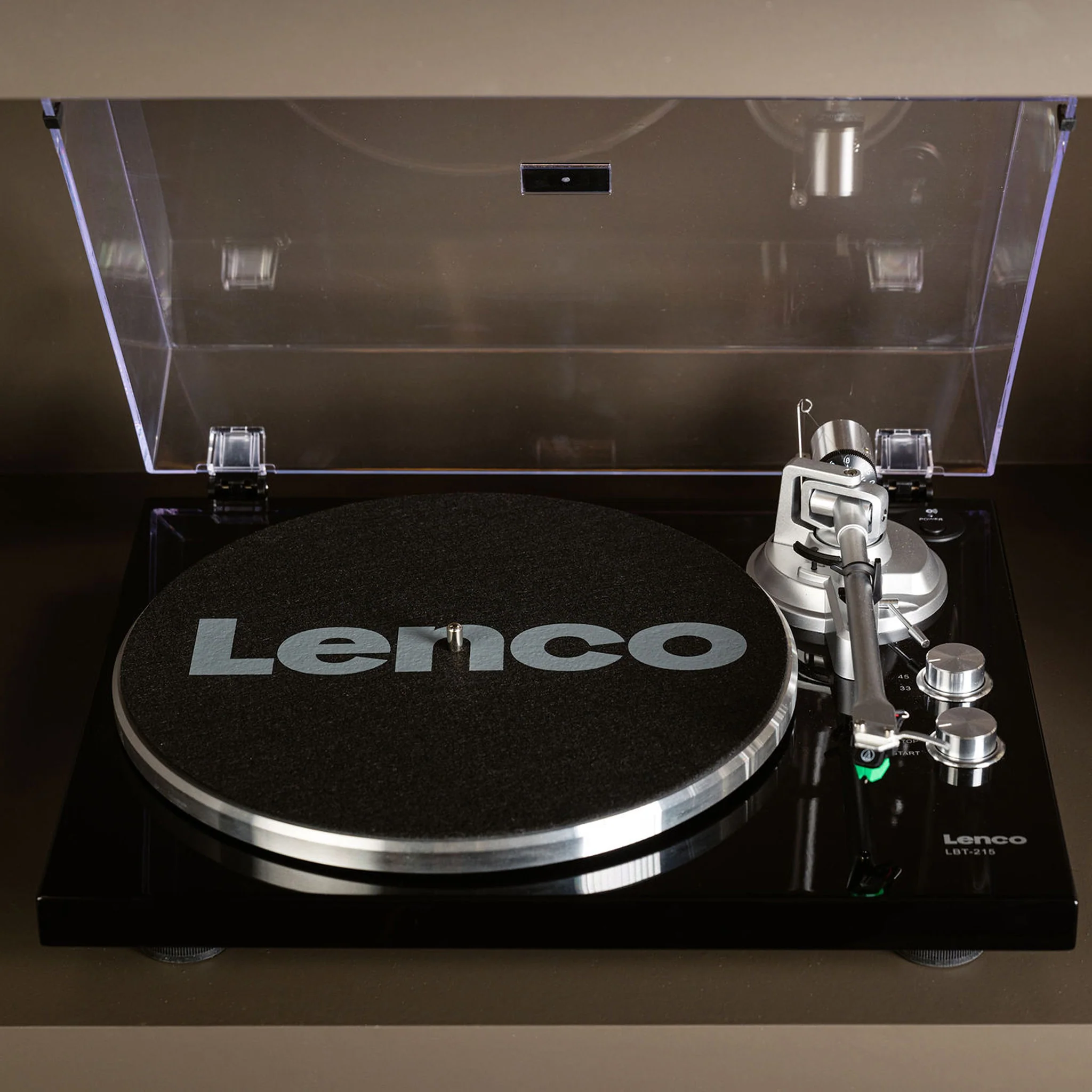 Lenco LBT-215BK - Platine vinyle avec Bluetooth® et plateau tournant, bras de lecture et contrepoids en métal - Couleur Piano Black exclusive - Image 18