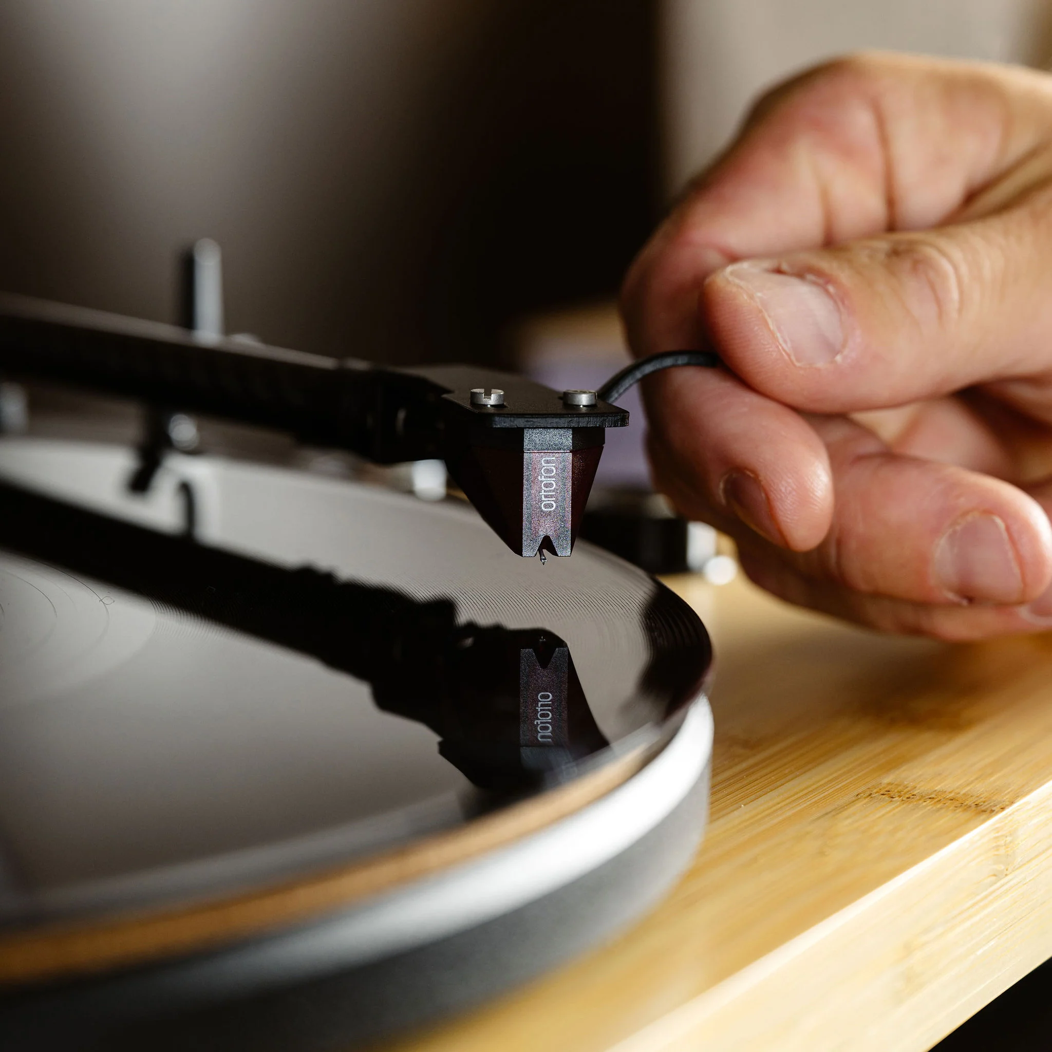 LENCO LBT-335BA - Platine vinyle avec Bluetooth® et cellule Ortofon 2M Red - Bambou - Image 25