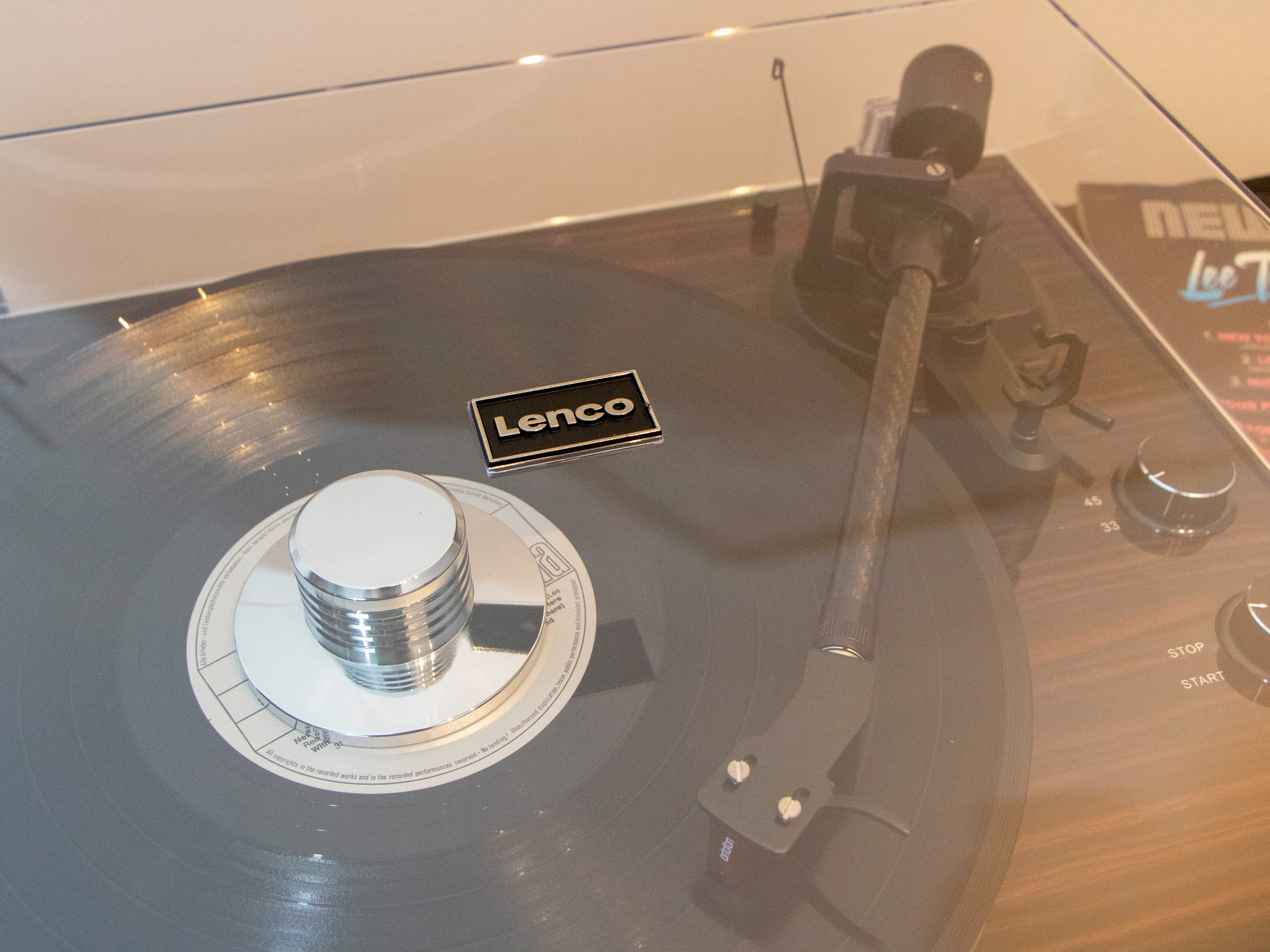 Lenco LBT-345WA - Platine vinyle avec Bluetooth® et cellule Ortofon 2M Red, stabilisateur de plateau chromé inclus - Noyer - Image 26