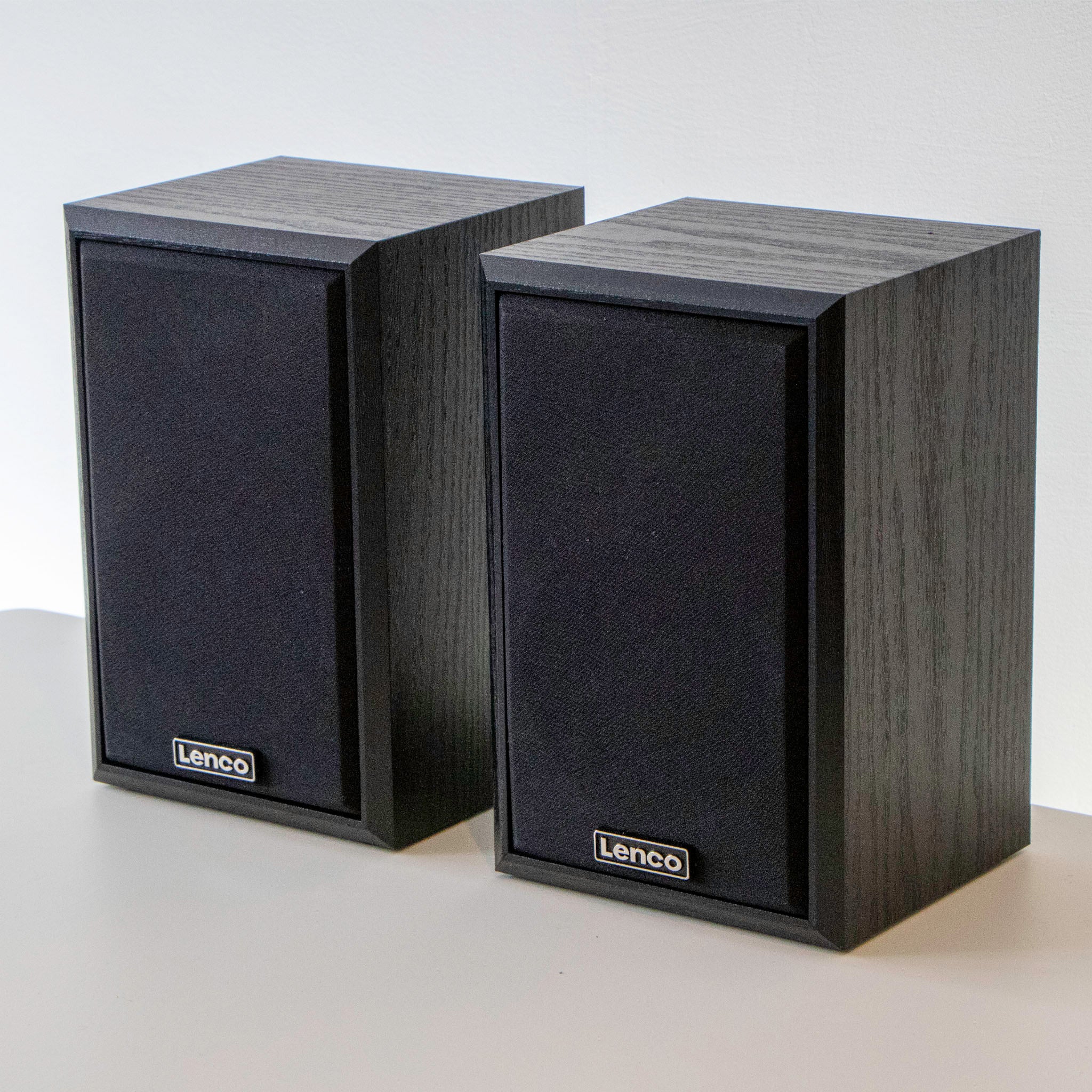 Lenco LS-100BK - Platine vinyle avec réception Bluetooth® et deux enceintes externes - Noir - Image 16