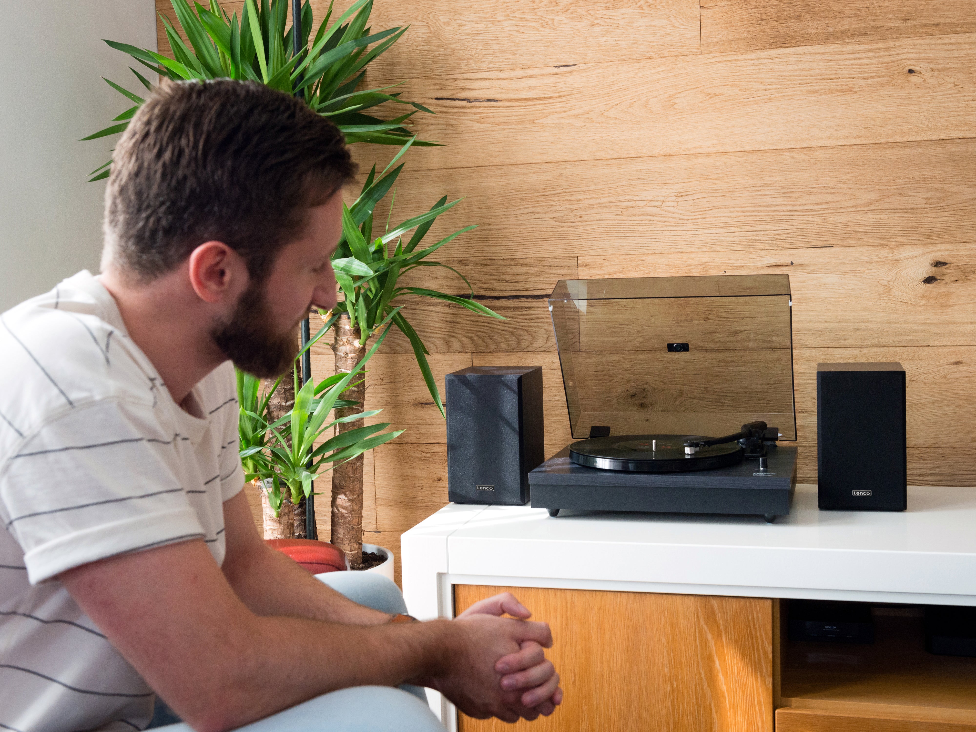 Lenco LS-300BK - Platine avec Bluetooth® et deux haut-parleurs externes - Noir - Image 13
