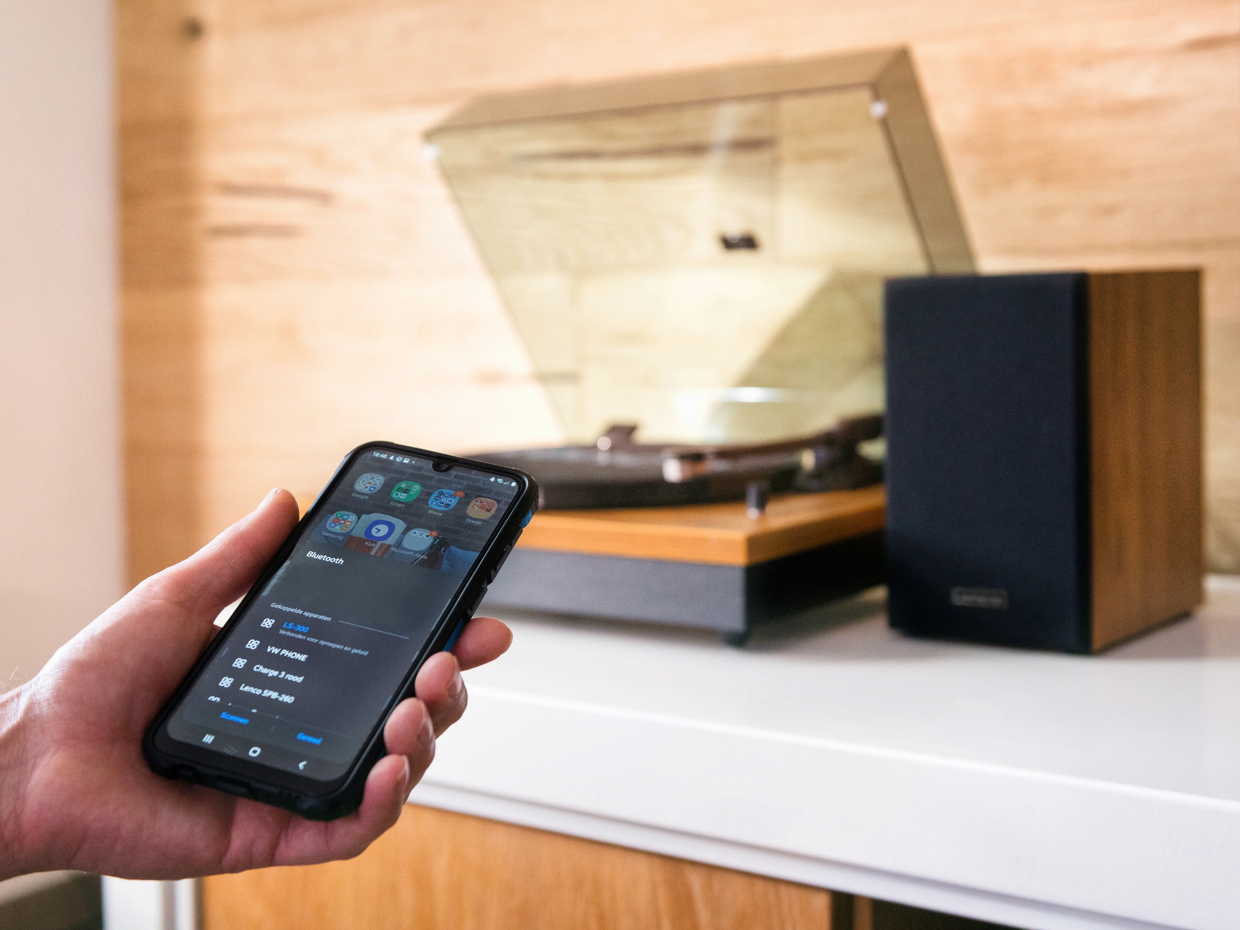 Lenco LS-300WD - Platine avec Bluetooth® et deux haut-parleurs externes, bois - Image 26