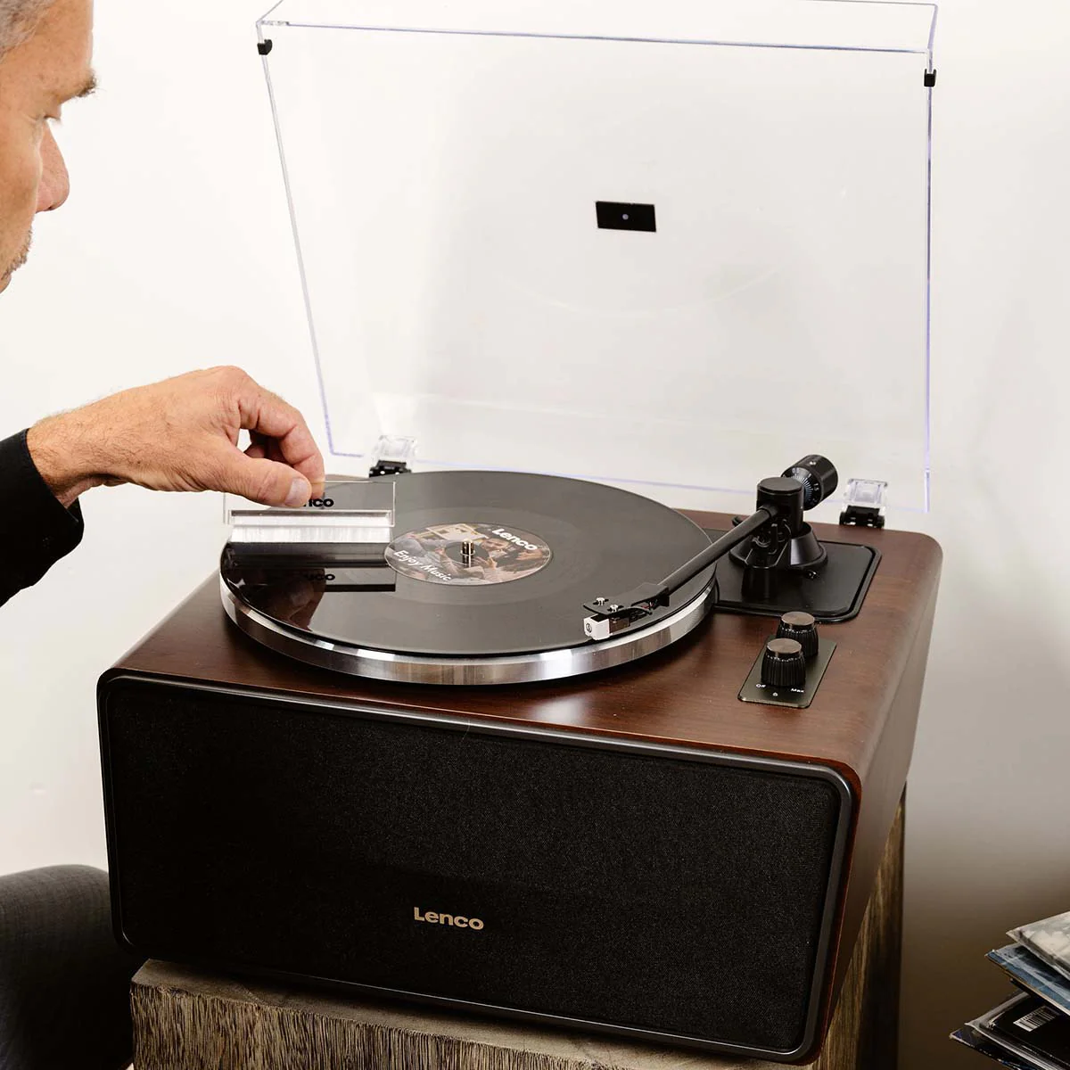 Lenco LS-470WA - Platine vinyle avec haut-parleurs intégrés et Bluetooth® - Noyer - Image 19