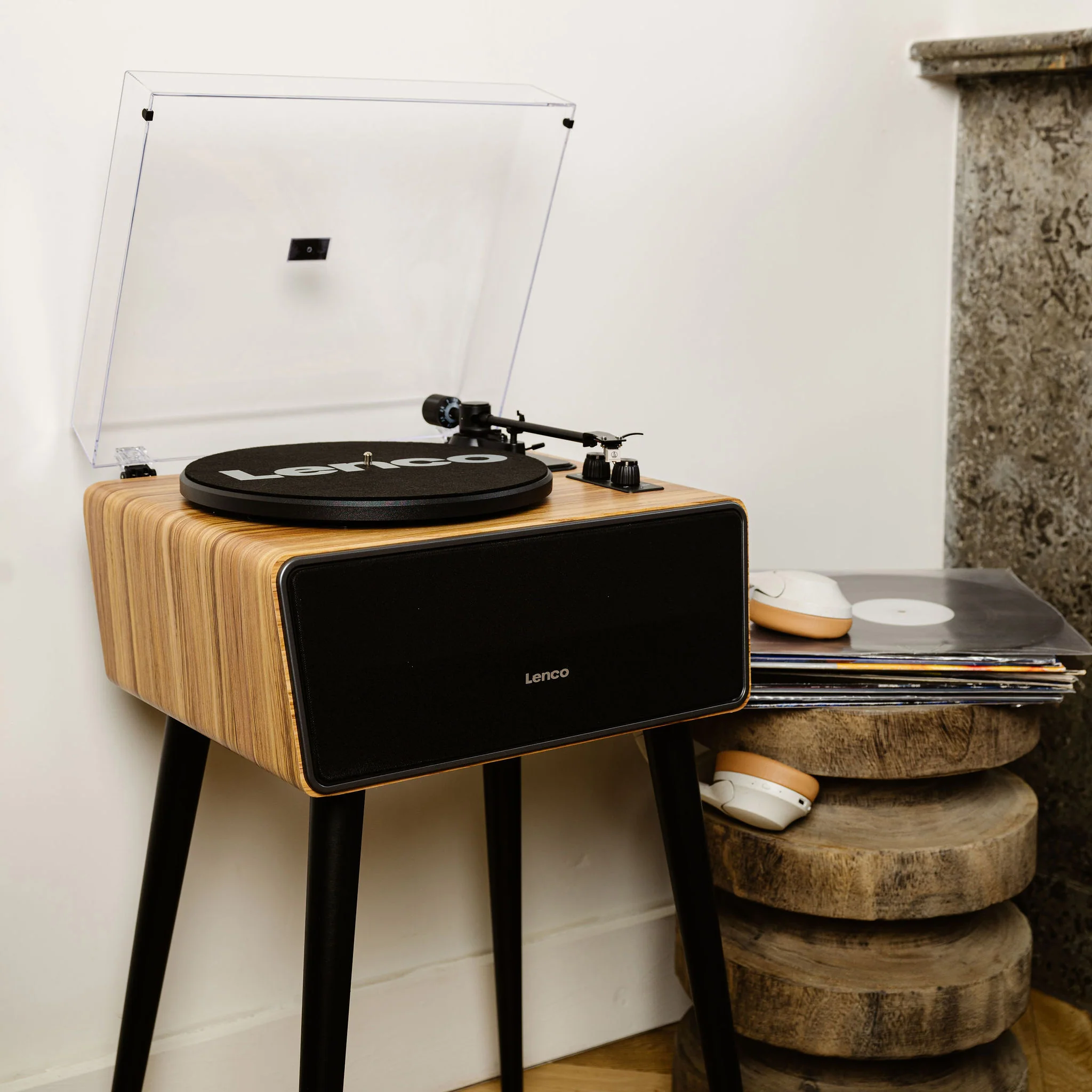 Lenco LS-570OK - Platine vinyle avec haut-parleurs intégrés et Bluetooth® - Platine vinyle sur pieds - Chêne - Image 26