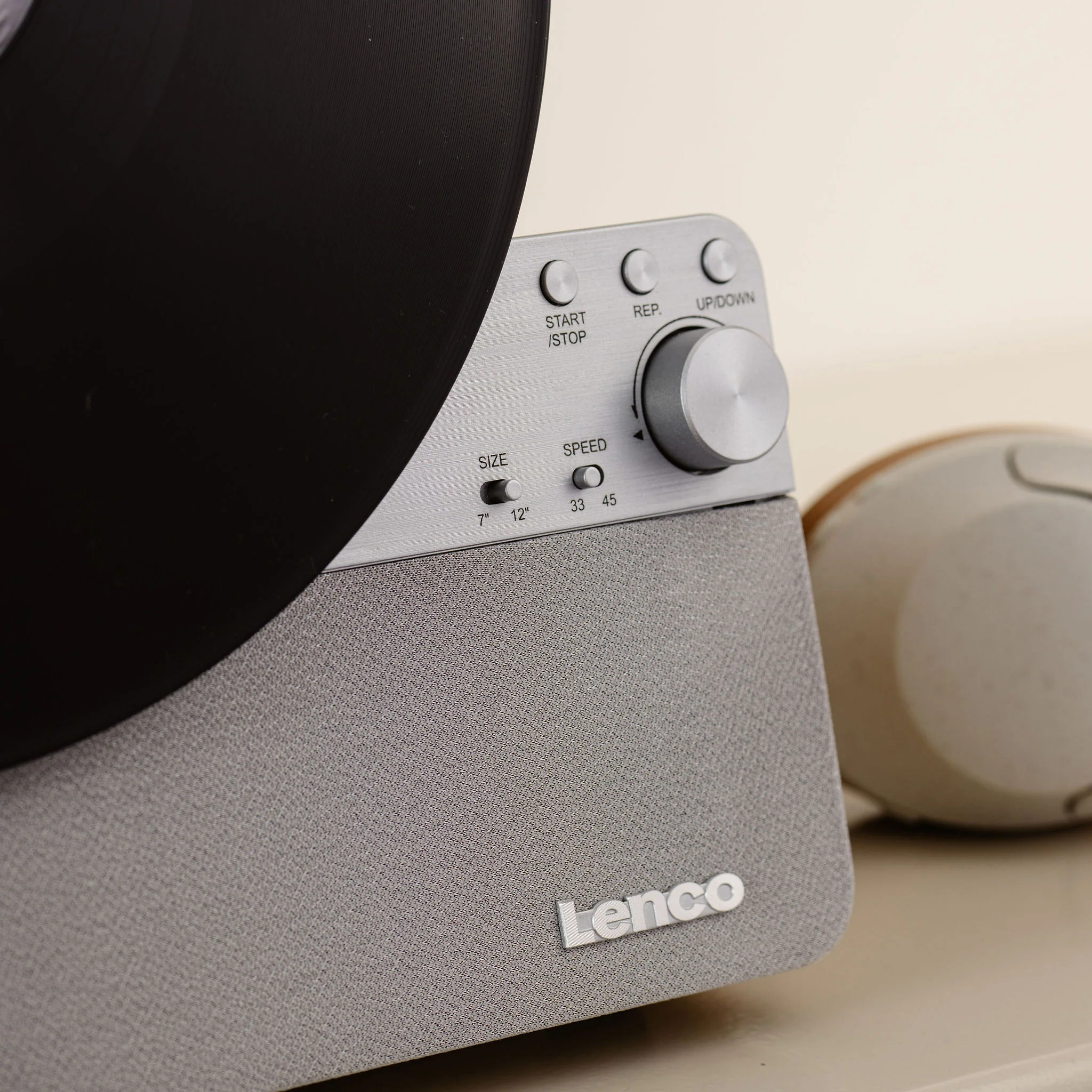Lenco LSA-071SI - Platine vinyle verticale entièrement automatique avec haut-parleurs intégrés et Bluetooth® - Argent - Image 10
