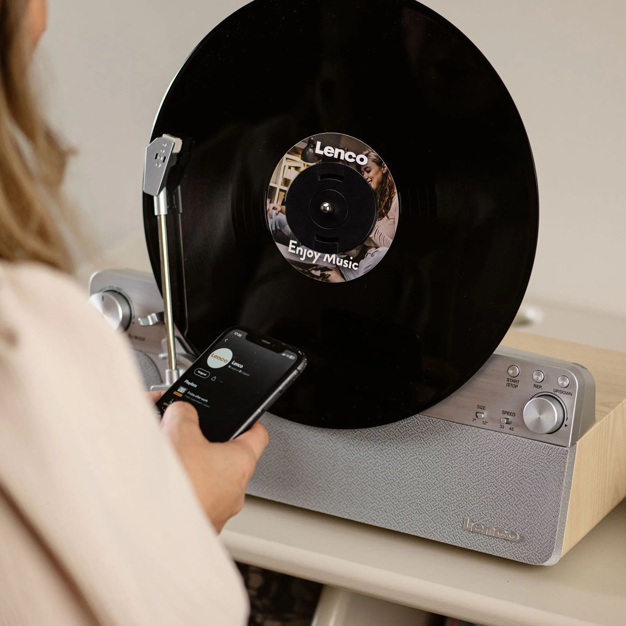 Lenco LSA-071SI - Platine vinyle verticale entièrement automatique avec haut-parleurs intégrés et Bluetooth® - Argent - Image 19
