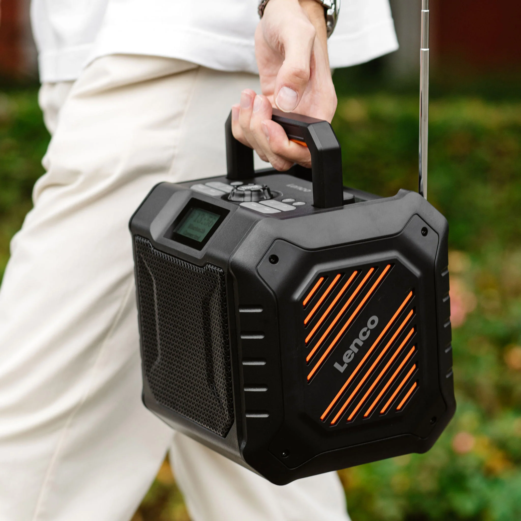 Lenco ODR-160GY - Puissante radio portable DAB+/FM pour l’extérieur avec Bluetooth® - Étanche selon IPX5 - Gris - Image 12