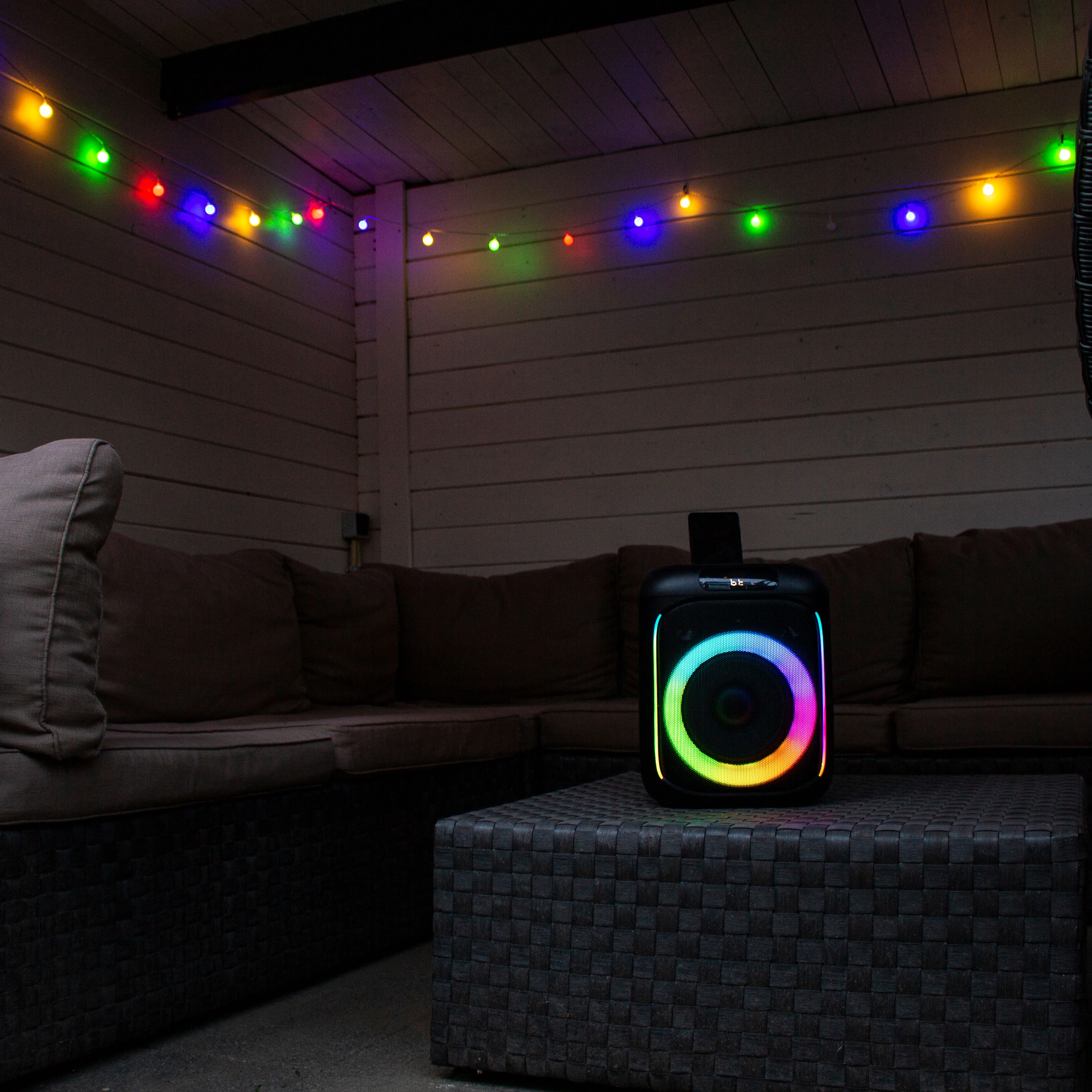 Lenco PA-101BK - Enceinte Bluetooth avec effets lumineux LED - 100W RMS, USB, autonomie de batterie de 14 heures - Noir - Image 25