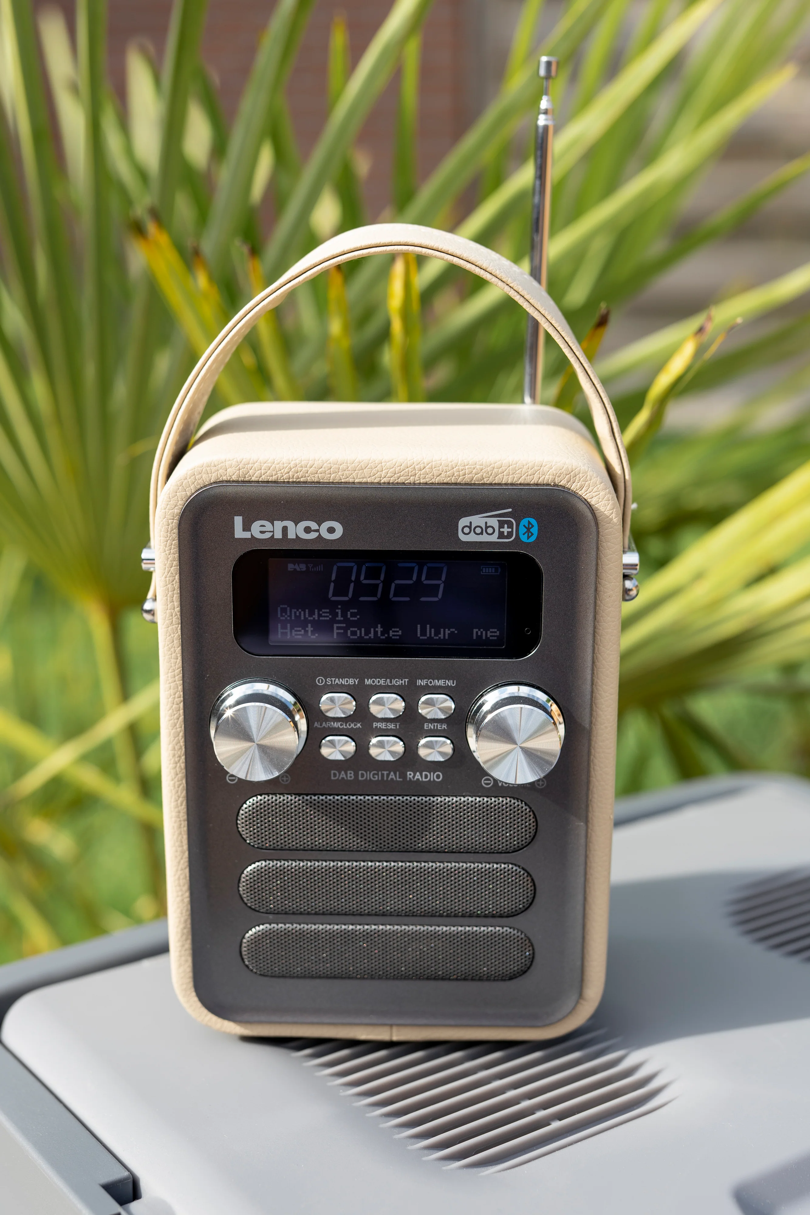 Lenco PDR-051TPSI - Radio DAB+/ FM avec Bluetooth® - Taupe - Image 18