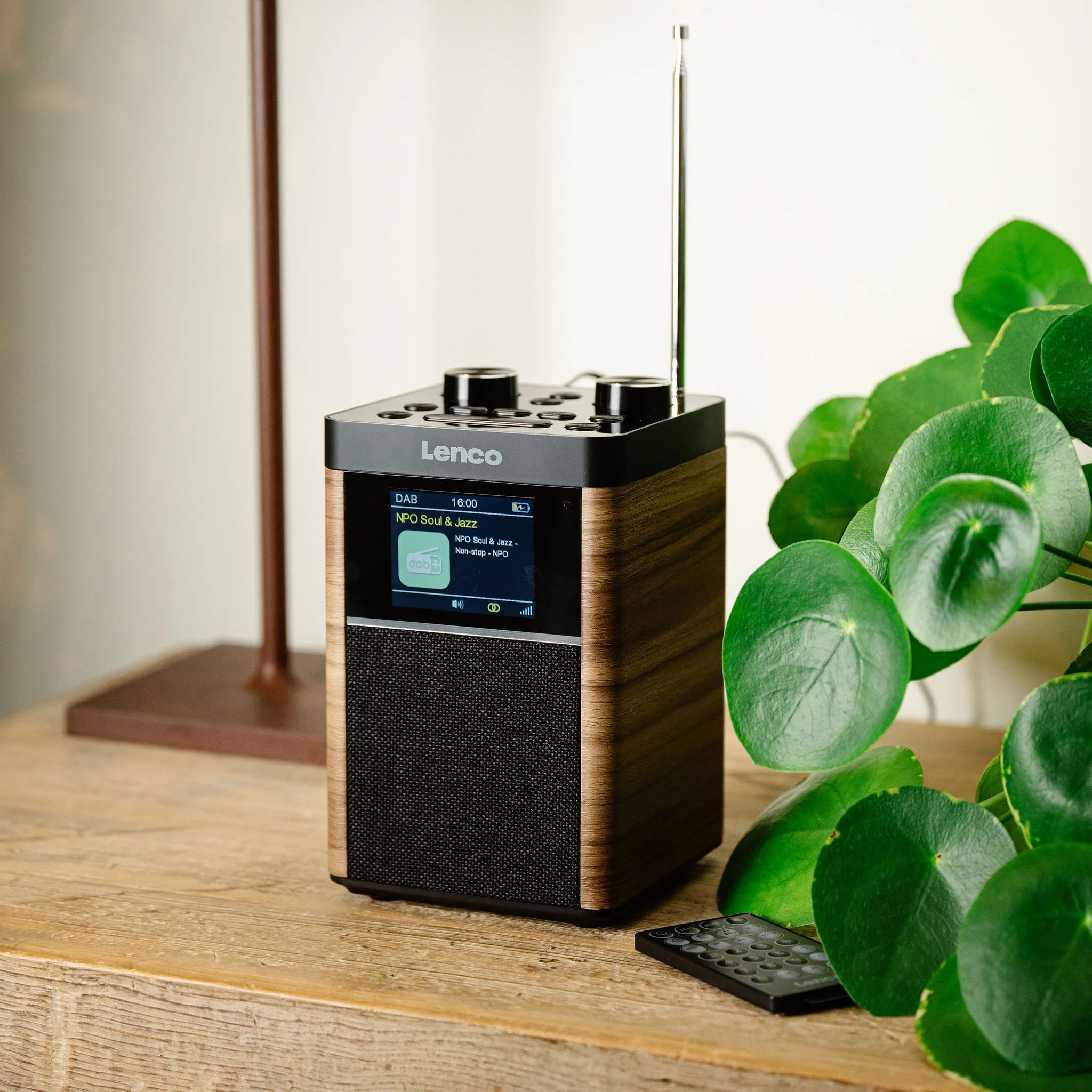 Lenco PDR-060WD - Radio portable DAB+/FM Bluetooth, haut-parleur 10W, batterie 14H - Noir - Image 21