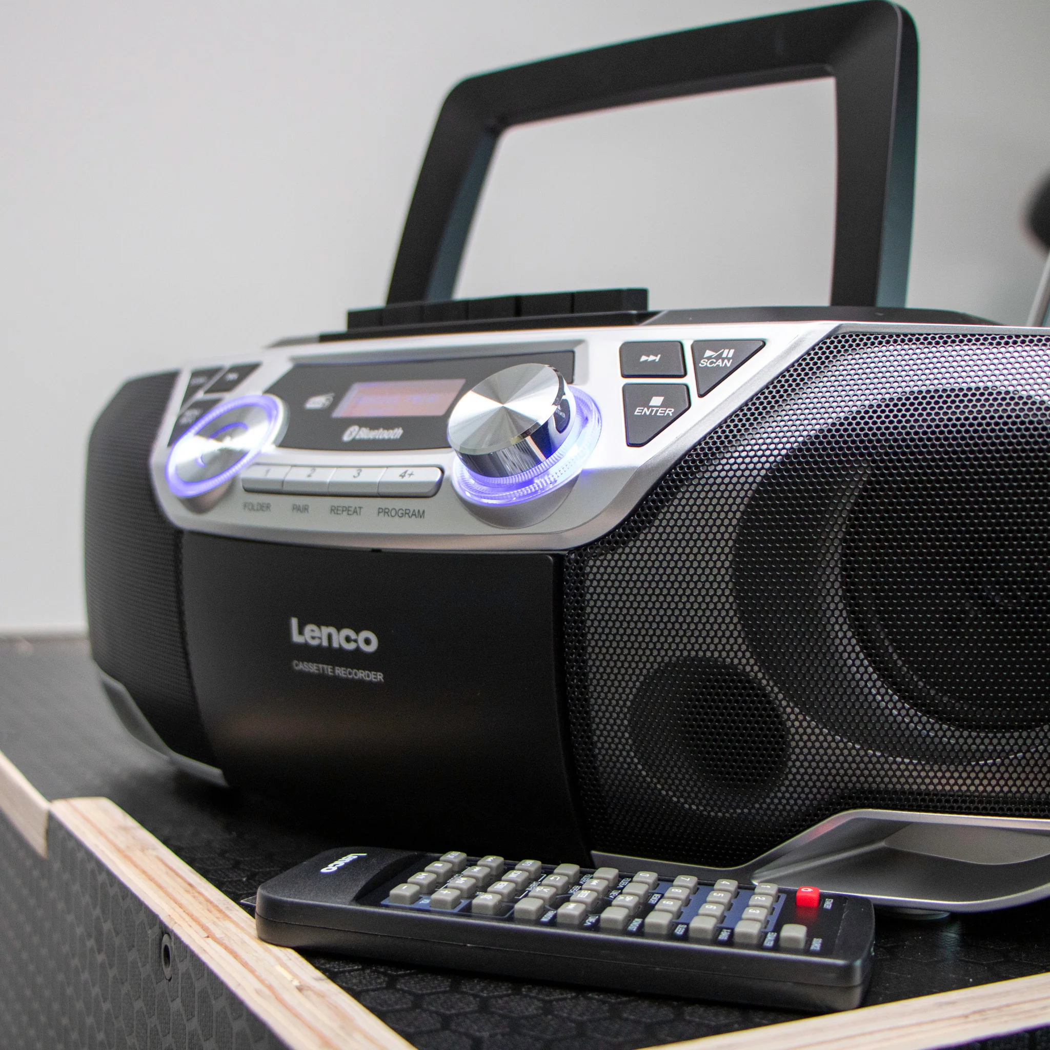 Lenco SCD-720SI - Radio portable DAB+/FM avec Bluetooth®, lecteur CD, cassettes et USB - Argent - Image 10