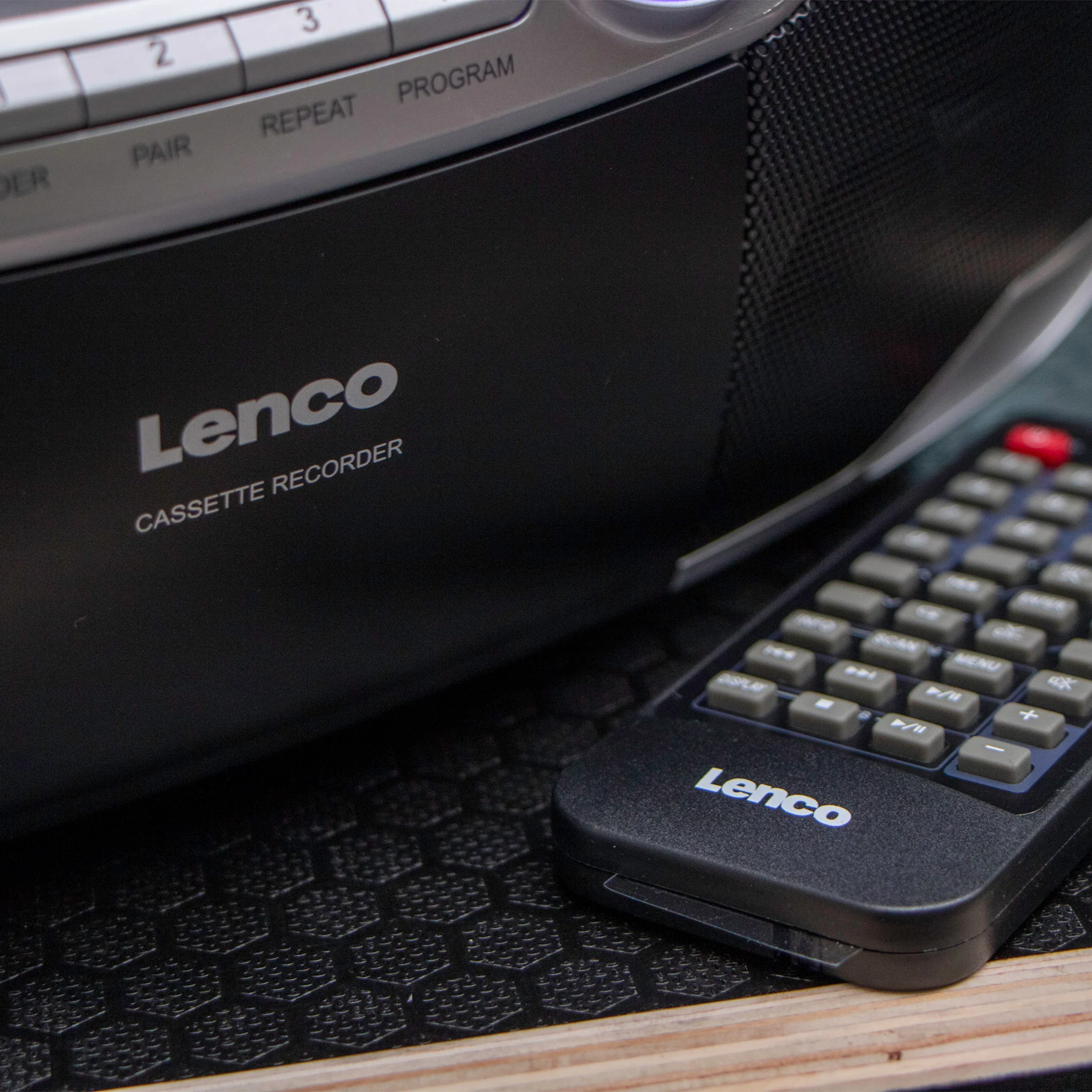 Lenco SCD-720SI - Radio portable DAB+/FM avec Bluetooth®, lecteur CD, cassettes et USB - Argent - Image 17