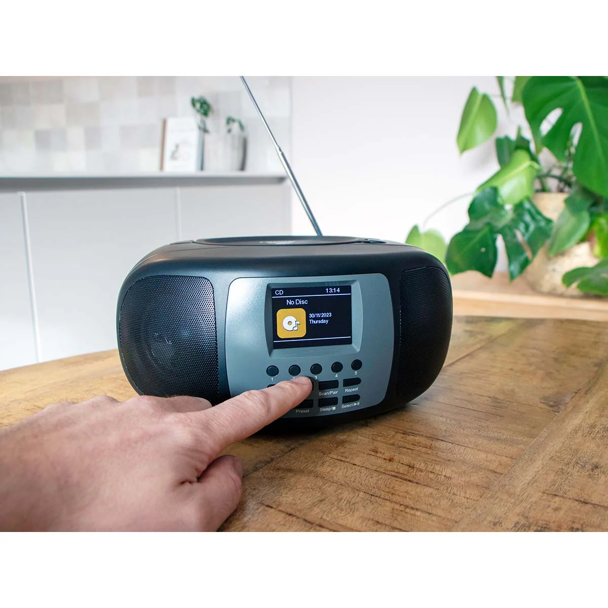 Lenco SCD-860BK - Radio portable DAB+/FM avec Bluetooth®, lecteur CD et grand écran couleur LCD - Noir - Image 18
