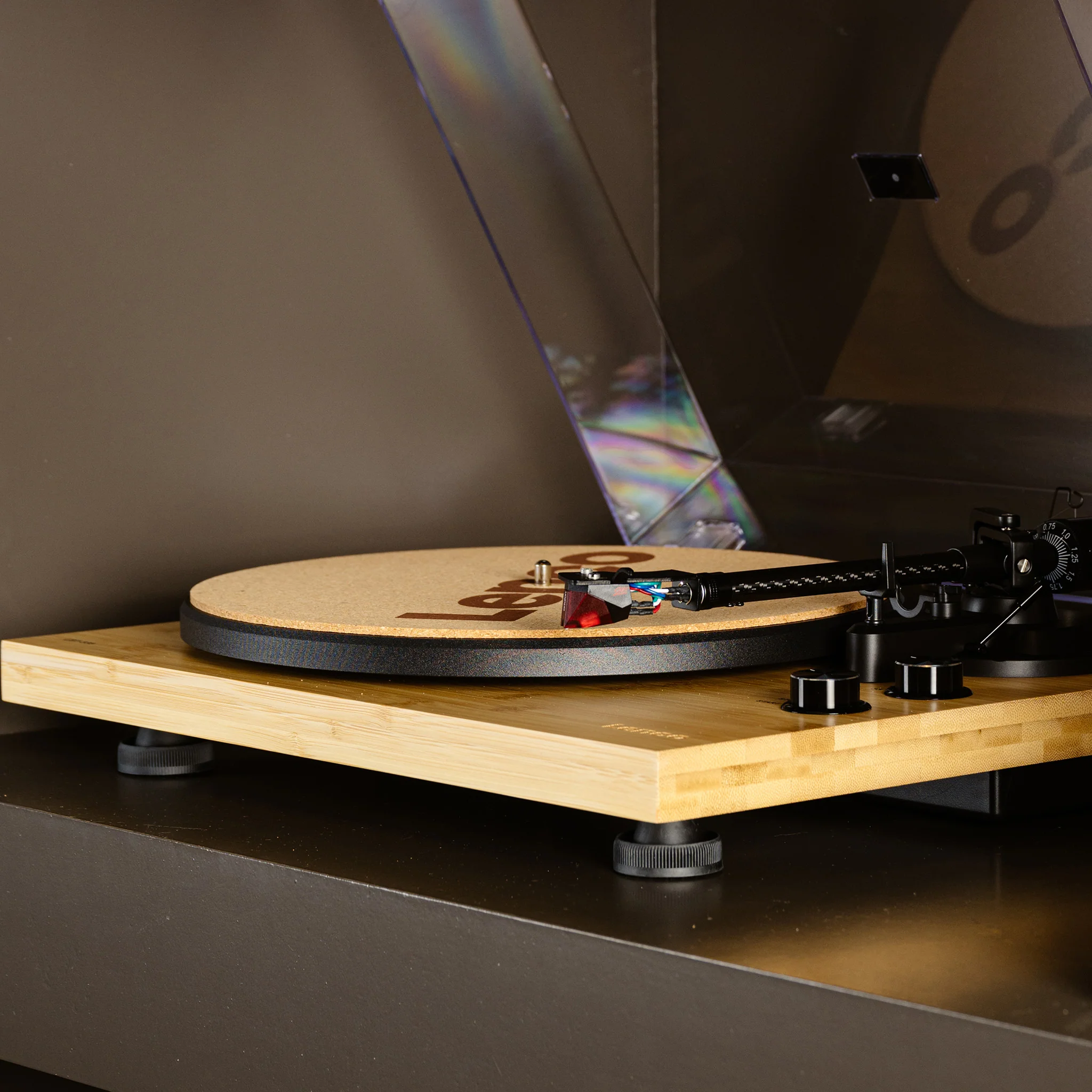 Lenco TTA-030CO - Tapis de platine vinyle, fabriqué en liège - Couvre-plateau en liège - Image 6