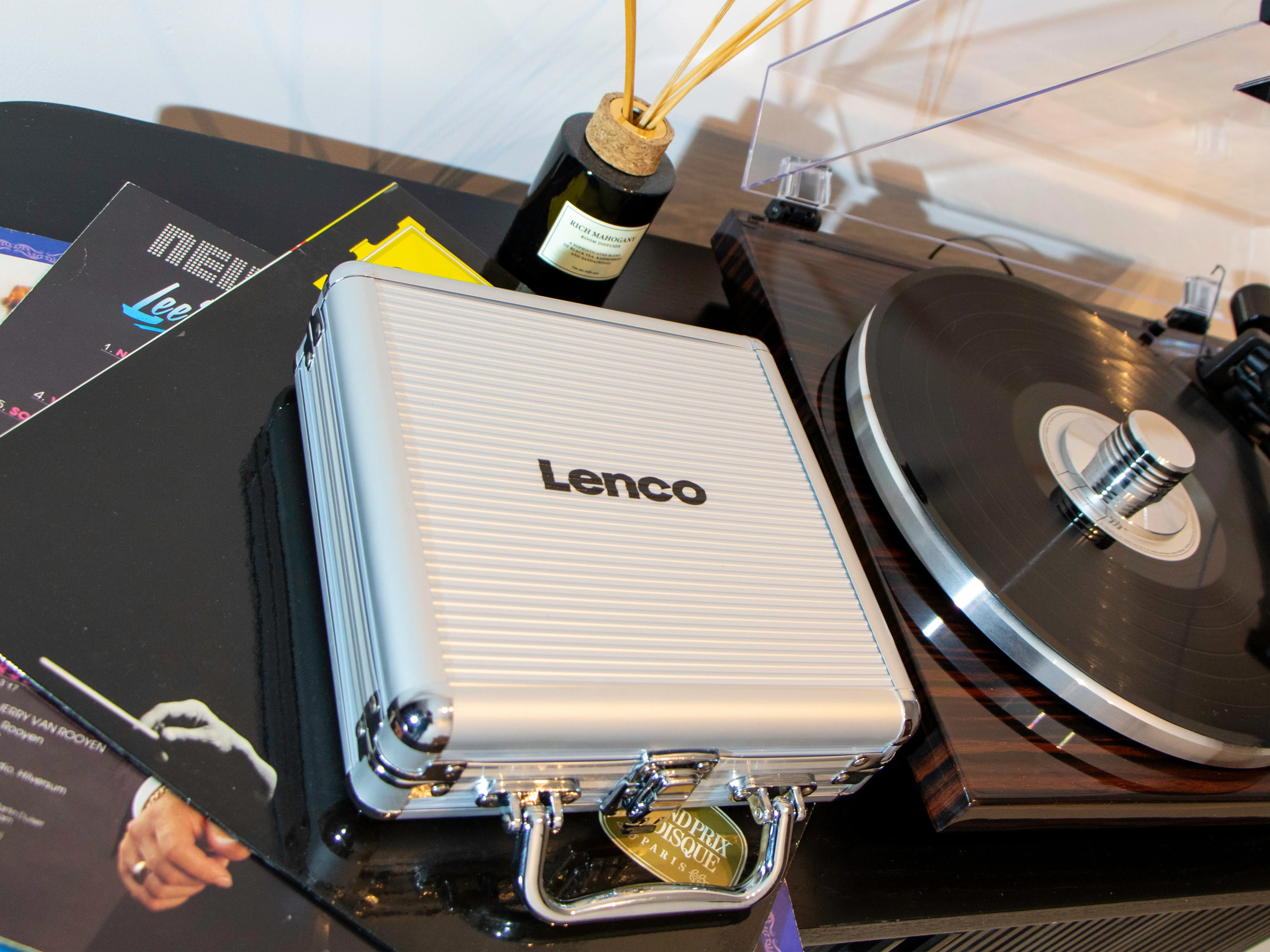 Lenco TTA-12IN1PRO - Set d'accessoires professionnel 12-en-1 pour platine vinyle et kit de nettoyage pour disques vinyles - Argent - Image 29