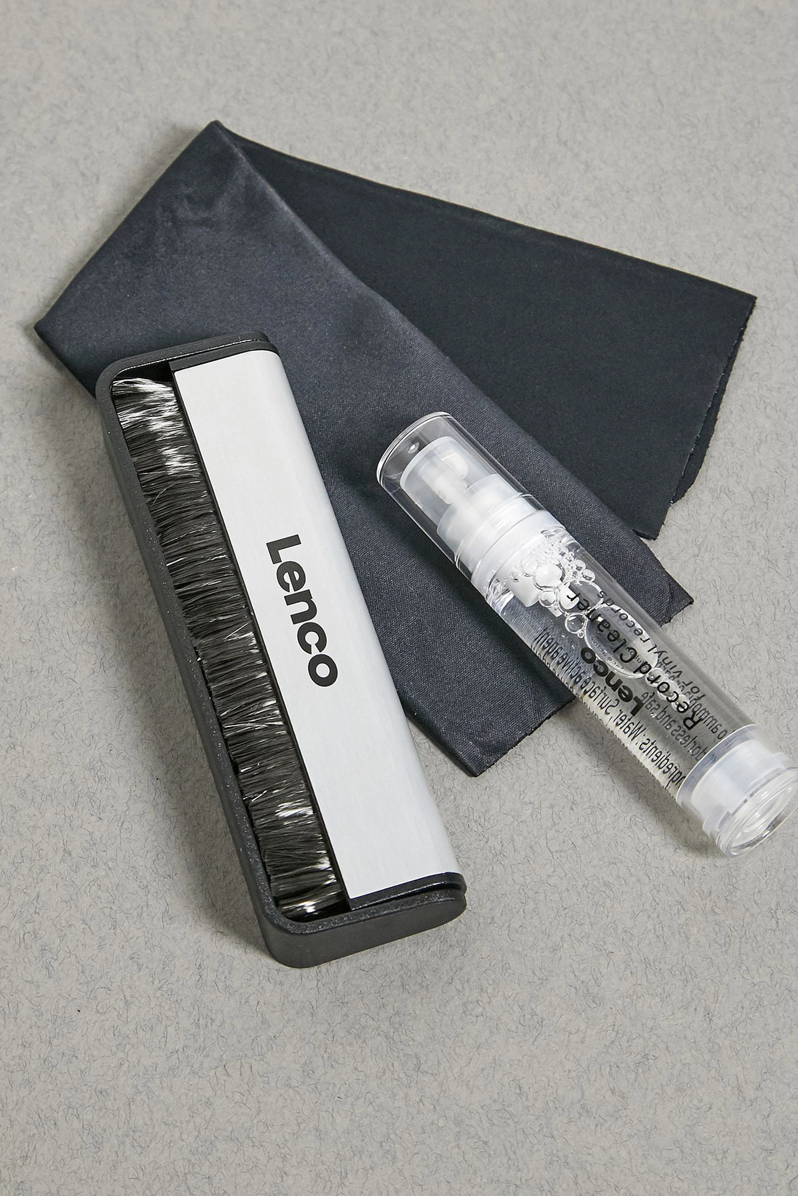 Lenco TTA-3IN1 - Brosse de nett. pour disques en fibre de carbon - Image 5