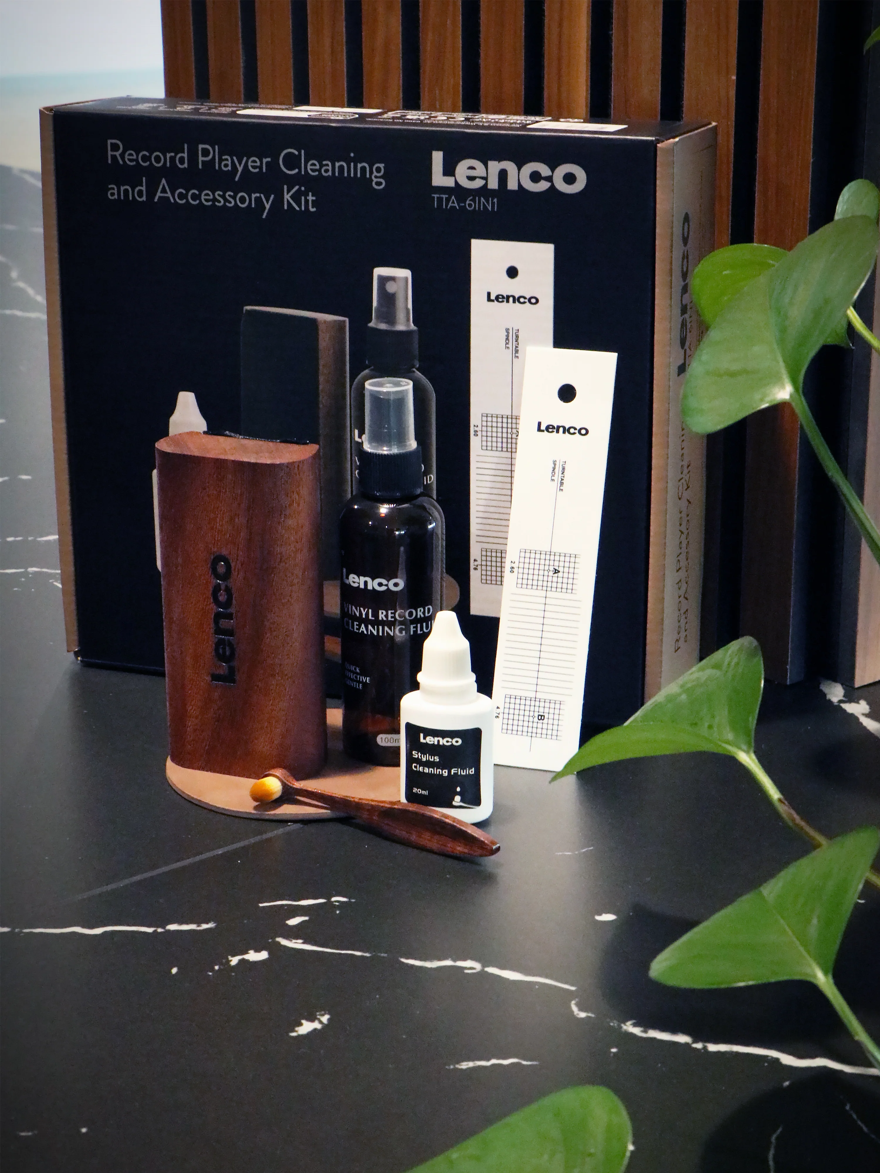LENCO TTA-6IN1 - Set d'accessoires 6-en-1 pour platine vinyle et kit de luxe pour nettoyer les disques vinyles - Bois haut de gamme - Image 17